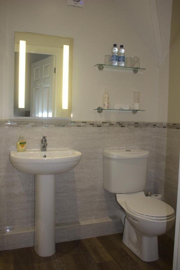 Westwood Lodge B & B Boston Bagian luar foto